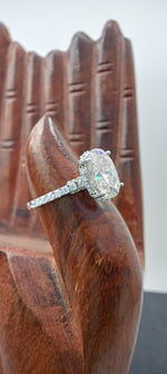 Load image into Gallery viewer, 14 kt white gold engagement ring