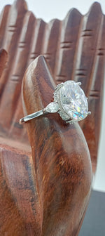 Load image into Gallery viewer, 4 ct oval and pear shape white diamond ring