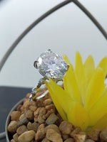 Load image into Gallery viewer, 5 ct oval cut lab grown diamond engagement ring