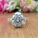 Load image into Gallery viewer, 14k White Gold Oval Lab Grown Diamond Ring