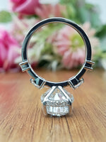 Load image into Gallery viewer, 14k White Gold Oval Lab Grown Diamond Ring