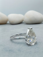 Load image into Gallery viewer, 3.0 ct pear cut diamond solitaire engagement ring