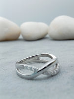 Load image into Gallery viewer, 18ct White Gold Diamond Twist Ring