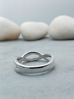 Load image into Gallery viewer, 18ct White Gold Diamond Twist Ring