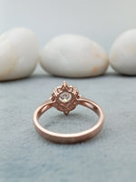 Load image into Gallery viewer, Diamond Studded Sunflower Cluster Ring