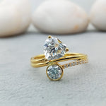 Load image into Gallery viewer, 1.15 carat Heart Solitaire Ring 18k Gold