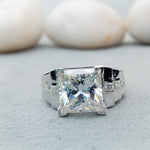 Load image into Gallery viewer, 14 kt white gold diamond 4.0 ct engagement ring