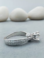 Load image into Gallery viewer, Lab Grown Diamond Solitaire Round Shape Ring