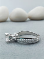 Load image into Gallery viewer, Lab Grown Diamond Solitaire Round Shape Ring