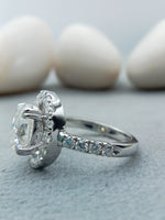 Load image into Gallery viewer, 2 ct Oval Cut Lab Grown Halo Engagement Ring