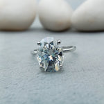 Load image into Gallery viewer, 1.85 carat Lab Grown Oval Engagement Ring