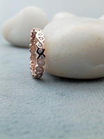 Load image into Gallery viewer, Rose Gold Vintage Wedding Band