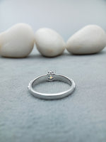 Load image into Gallery viewer, 14 kt European Cut Diamond Engagement Ring