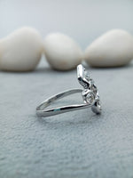Load image into Gallery viewer, 14 kt white gold lab engaggement ring
