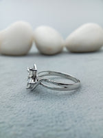 Load image into Gallery viewer, Graceful Lab Grown Diamond Flower Ring 18K White Gold