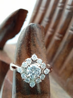 Load image into Gallery viewer, Diamond Studded Sunflower Cluster Ring