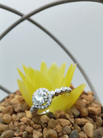 Load image into Gallery viewer, 0.85 ct Round Lab Grown Diamond Halo Engagement Ring with Floating Bubble Band