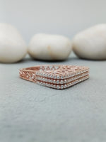 Load image into Gallery viewer, 14 kt rose gold engagement band