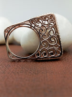 Load image into Gallery viewer, 14 kt rose gold engagement band