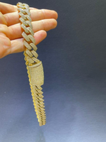 Load image into Gallery viewer, 18MM Round Shaped VVS Lab Grown Diamond Miami Link Cuban Chain with Custom Box Clasp
