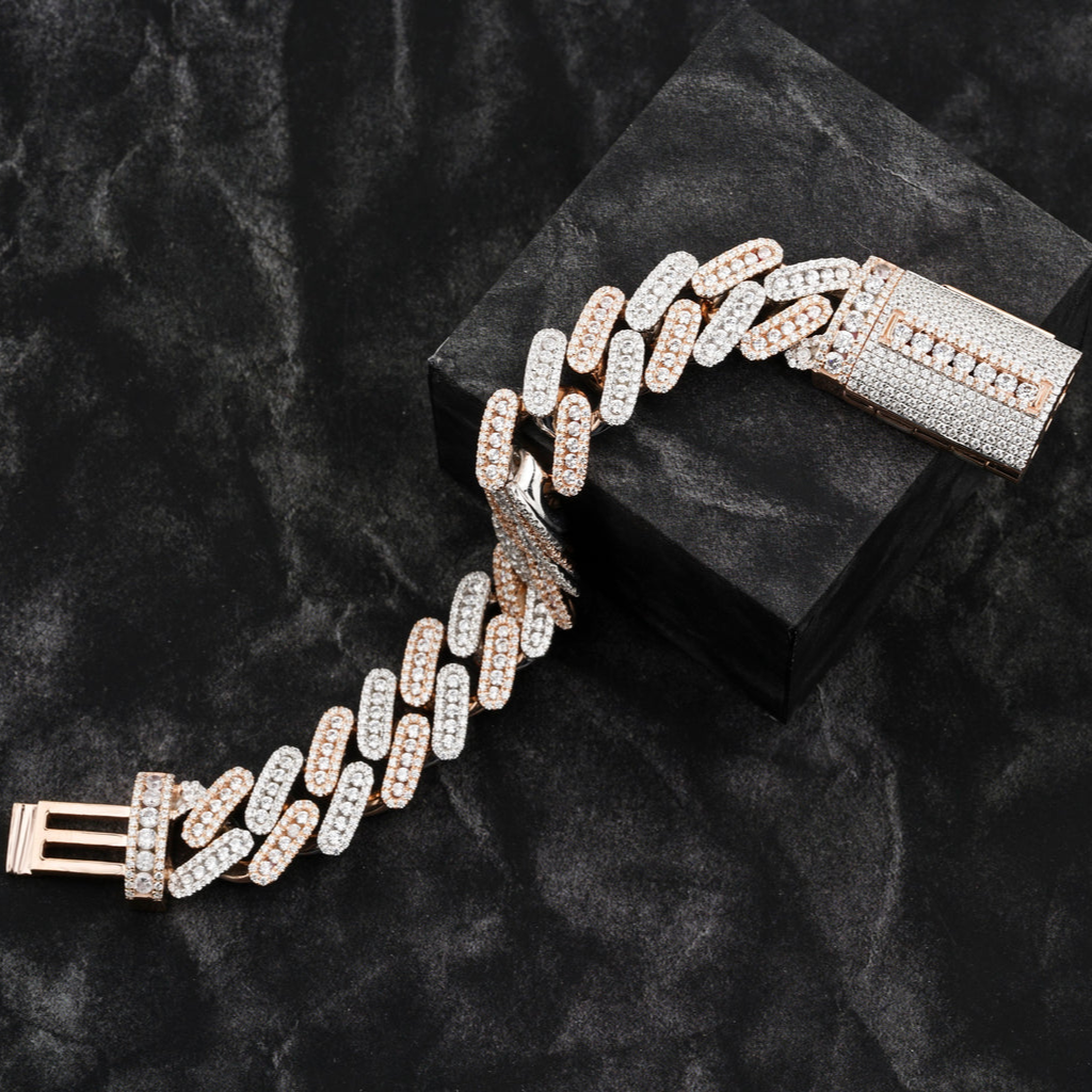 18 mm White Gold Round Diamond Cuban Chain