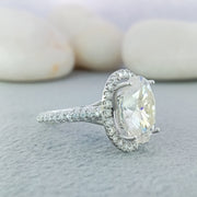 14 kt white gold oval cut diamond engagement ring