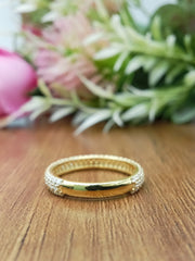 14 kt yellow gold eternity band