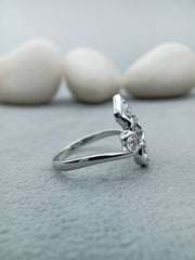14 kt white gold lab engaggement ring