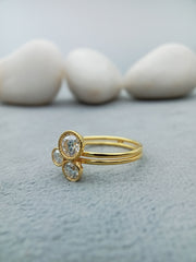 14 kt Yellow Gold 3 Stone Diamond Ring