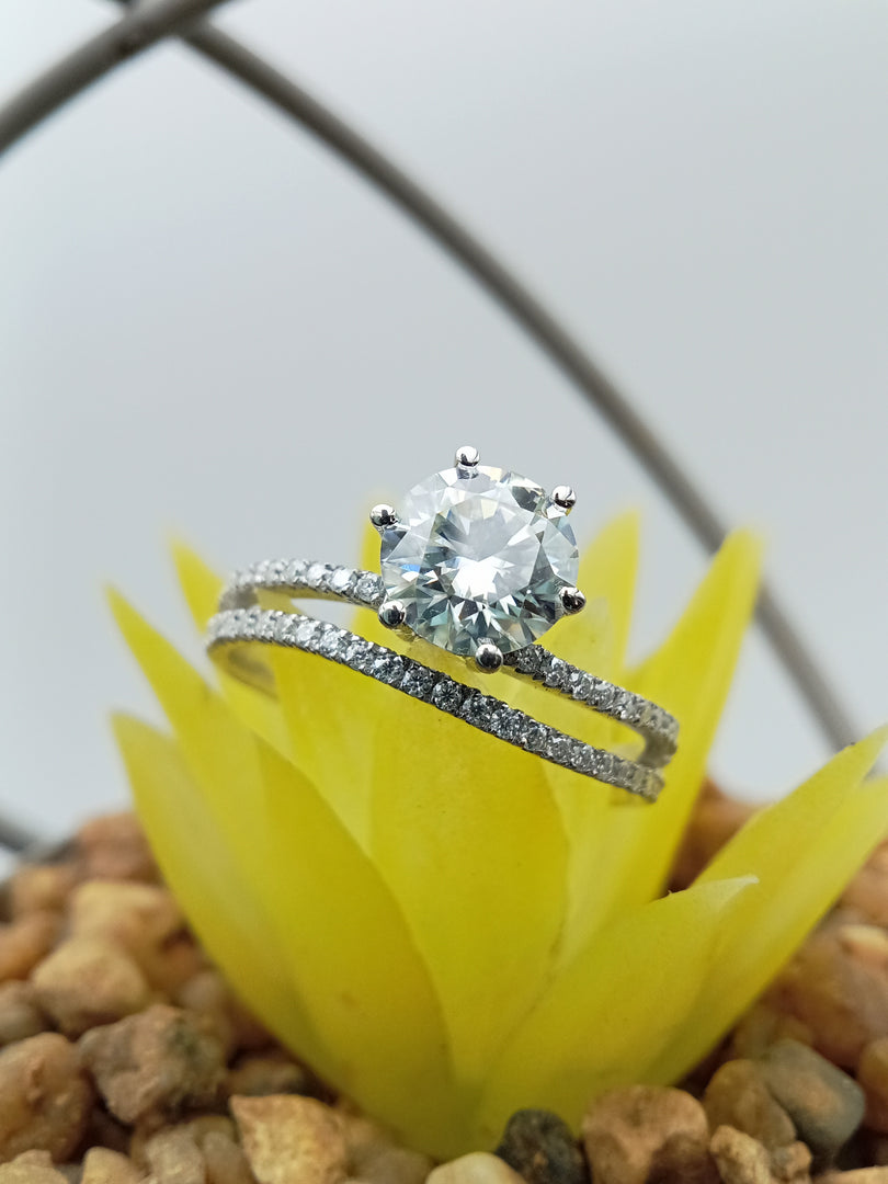 14k White Gold Round Lab Grown Engagement Ring